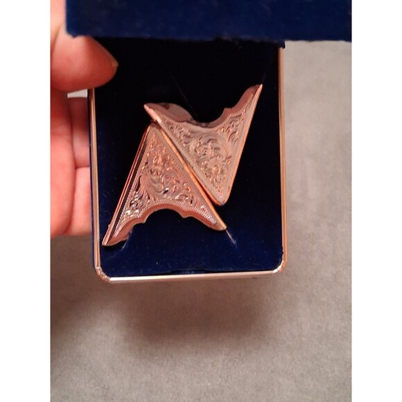 Western Vintage Silverplate Collar Tips Floral Engraved Western Americana - Picture 2 of 8